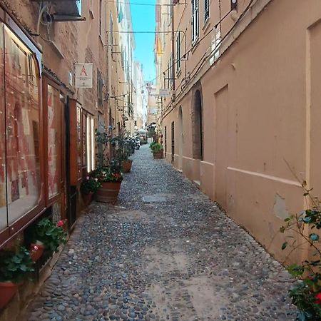 Appartamento In Centro Storico Alghero Luaran gambar