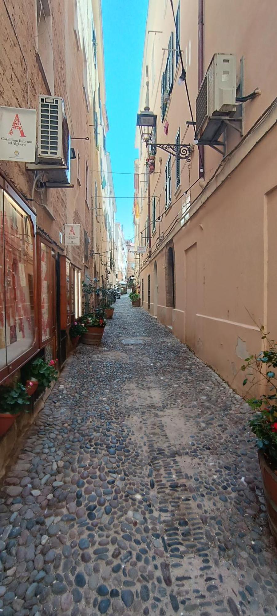 Appartamento In Centro Storico Alghero Luaran gambar